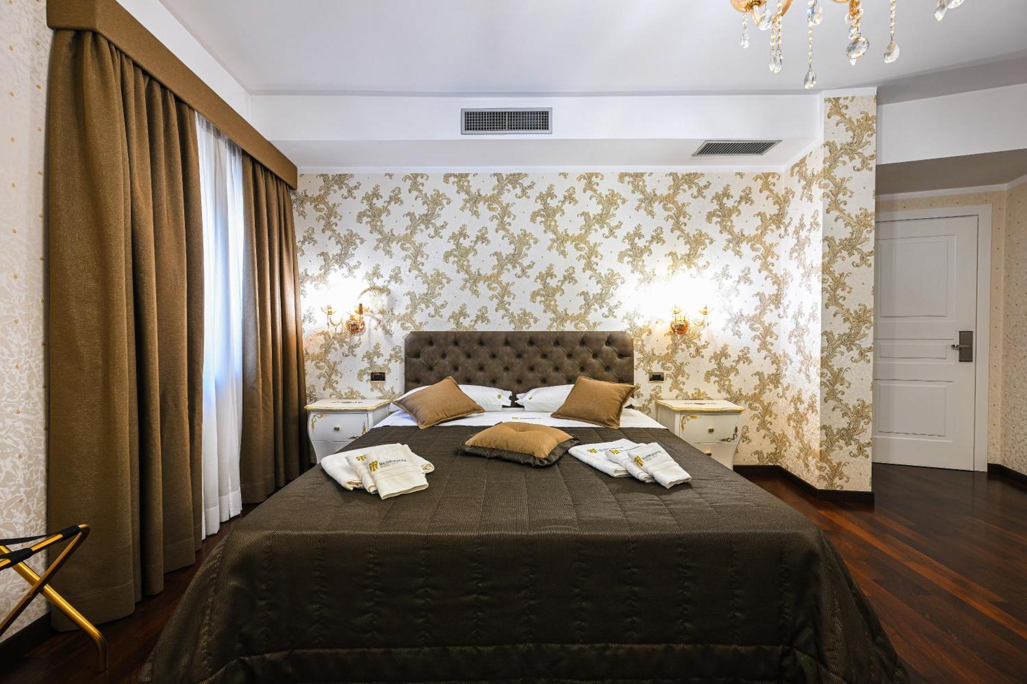 Hotel Mastrodattia チェラーノ エクステリア 写真